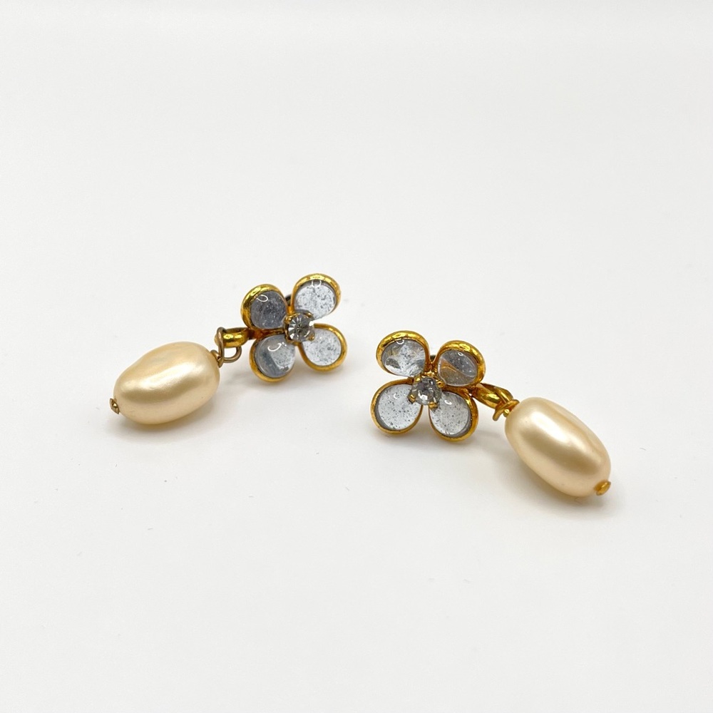 Chanel Gripoix Floral Pearl Earrings
